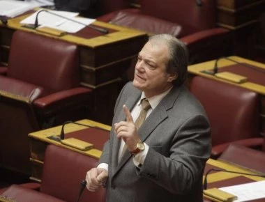 Κ.Κατσίκης: «Με απειλούσαν αν δεν ψήφιζα την πρόταση δυσπιστίας» (ο Ρουβίκωνας!)